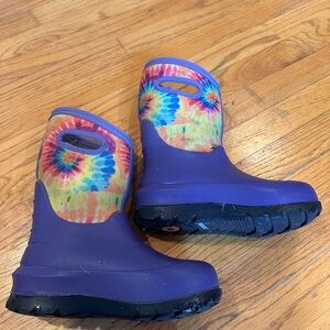 Bogs Kids Purple Tie-Dye Snow and Rain Boots